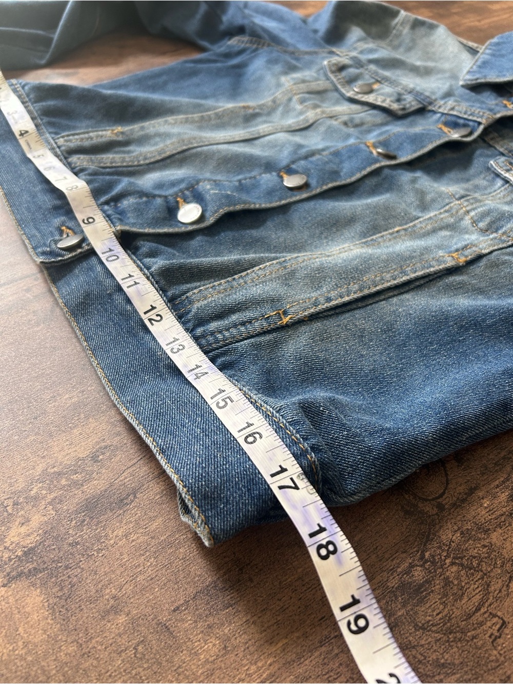 Women’s M upcycled Blue Denim Crop Jacket with Floral Embroidered Back Panel - Picture 7 of 11